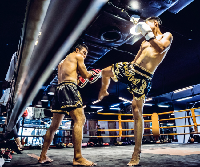 Muay Thai vs Kickboxing: What's the Difference?